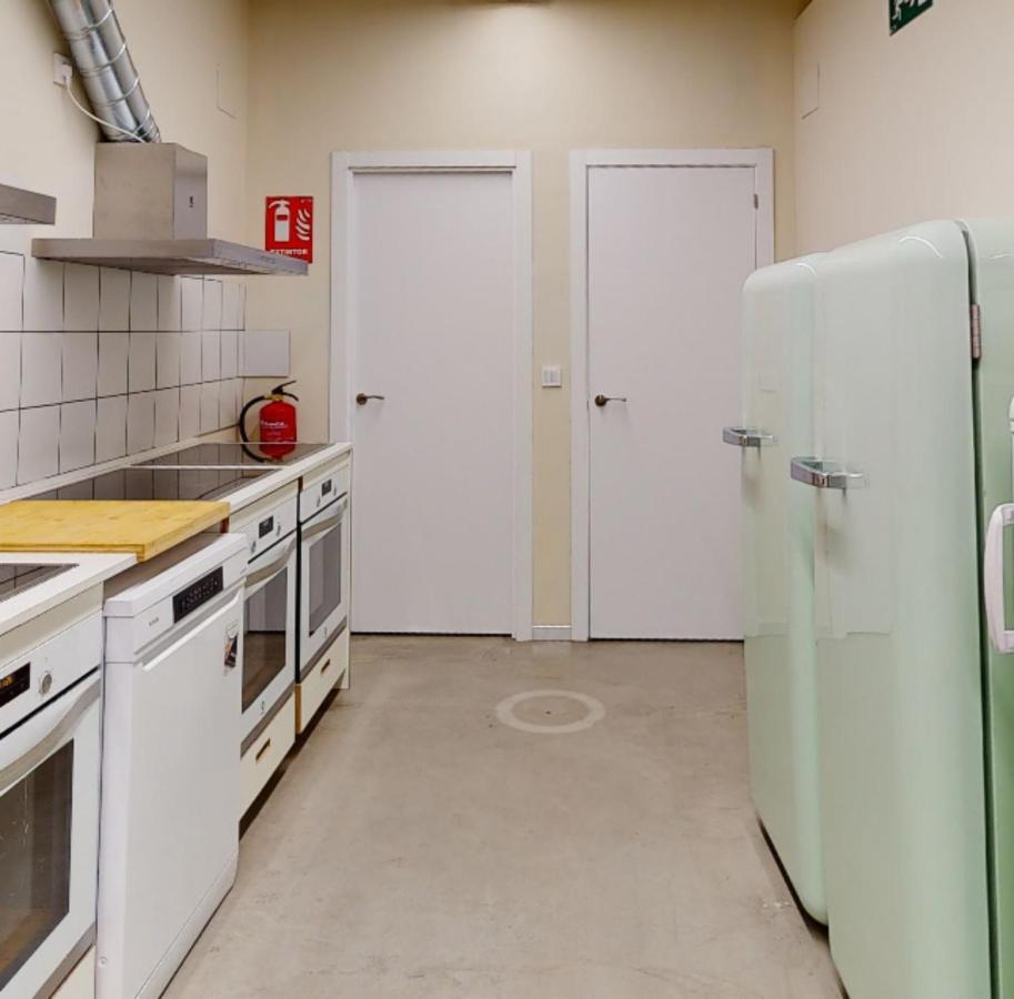 Bright Ensuite Rooms In Madrid, Sk 外观 照片